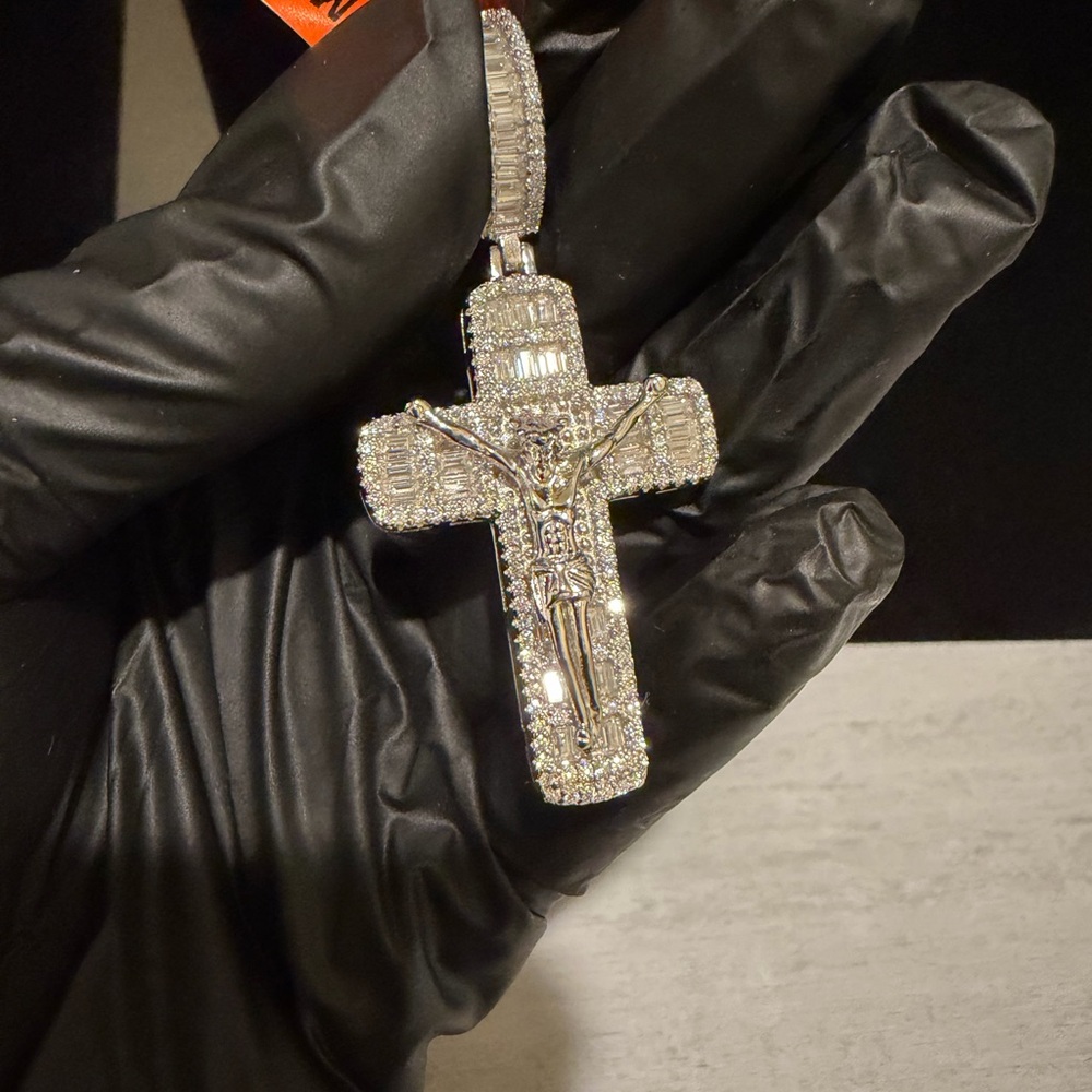 Real Solid 925 Sterling Silver Iced Jesus Cross Pendant – 5CT Moissanite